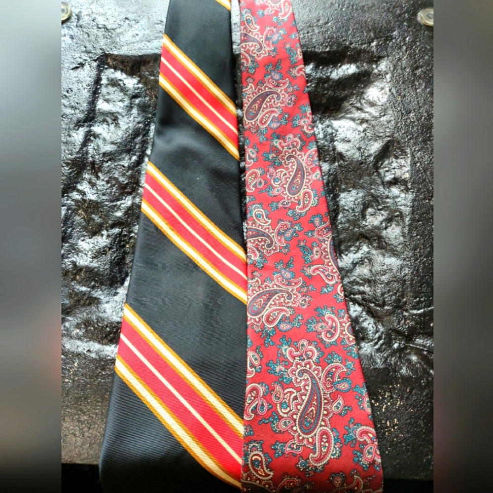 CHRISTIAN DIOR Men's Lot Of 2 Neckties Italian Silk Ties USA Vintage.
